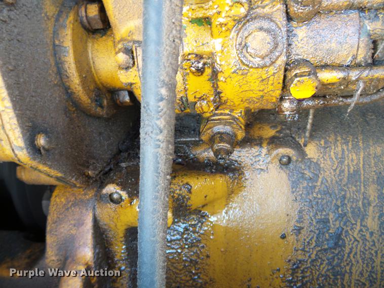 image for item DC6800 1982 John Deere 444C wheel loader