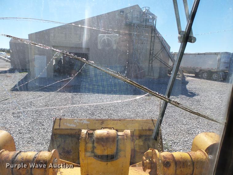 image for item DC6800 1982 John Deere 444C wheel loader