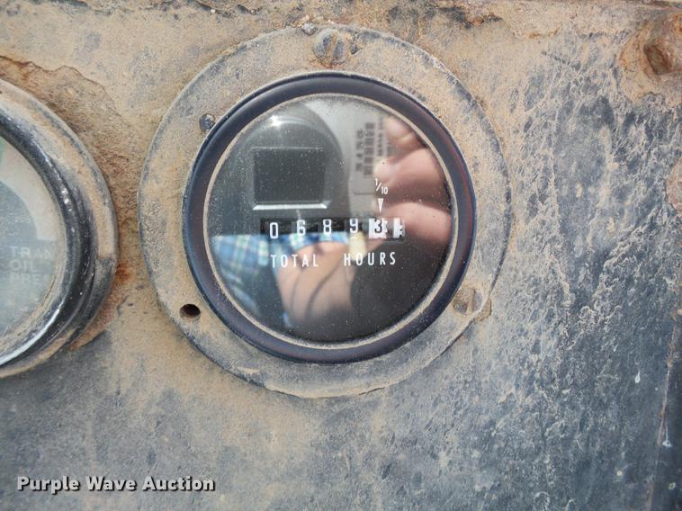 image for item DC6800 1982 John Deere 444C wheel loader