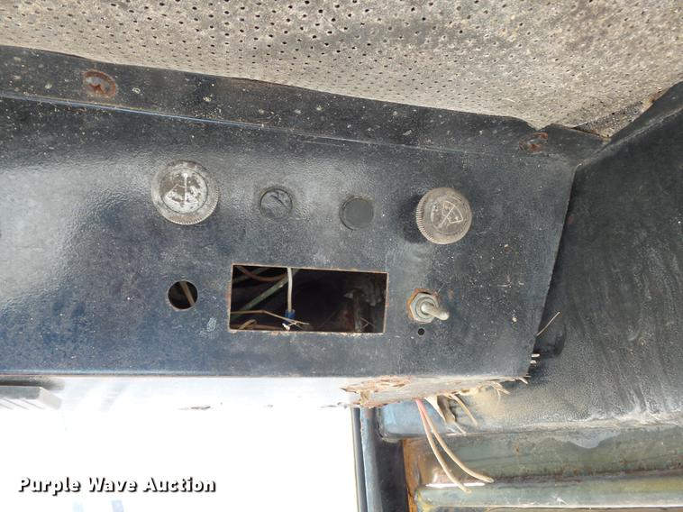 image for item DC6800 1982 John Deere 444C wheel loader