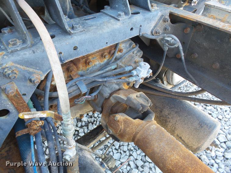 image for item DC6801 1994 International 8100 truck cab and chassis