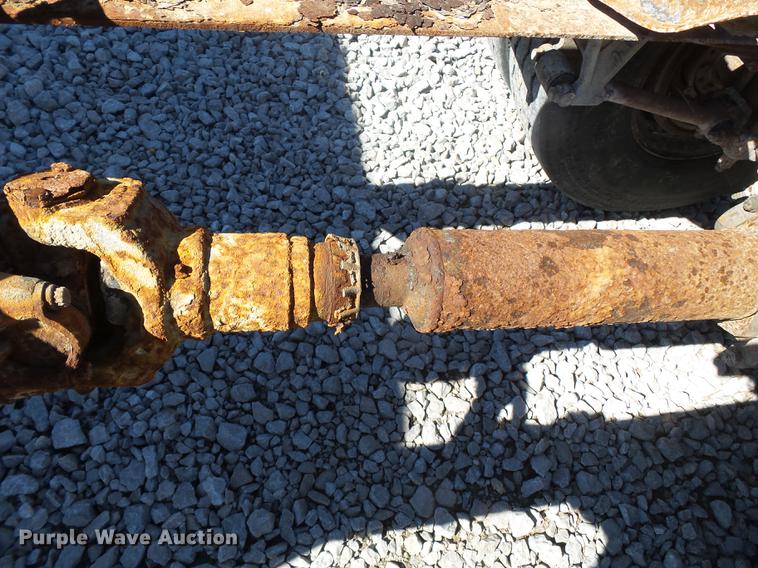 image for item DC6801 1994 International 8100 truck cab and chassis