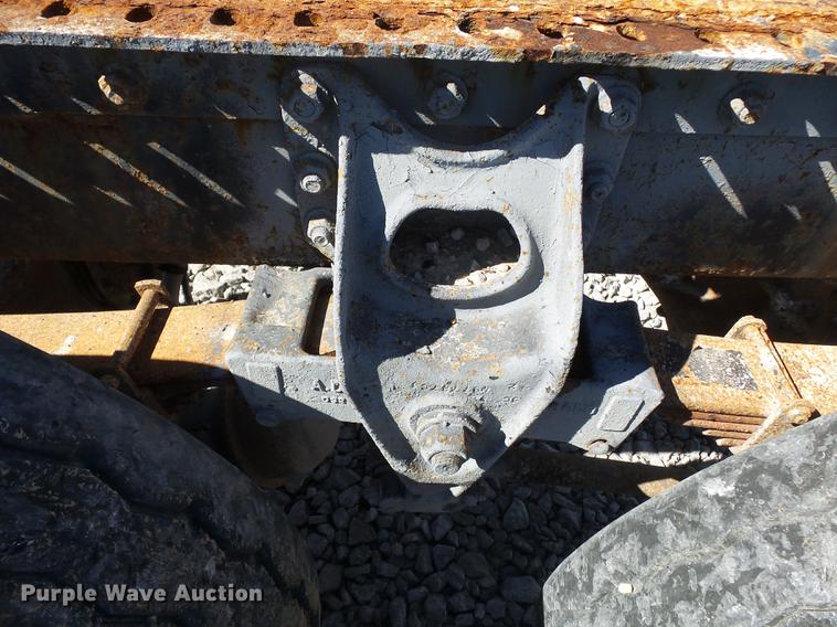 image for item DC6801 1994 International 8100 truck cab and chassis