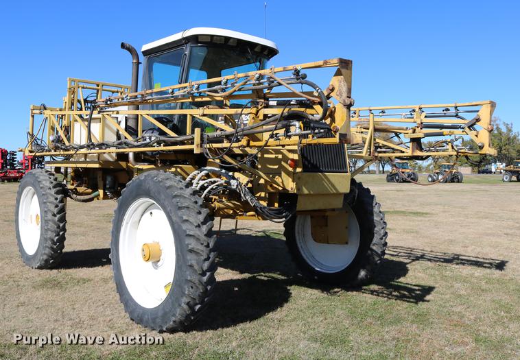 image for item DD0008 1996 Ag-Chem RoGator 854 self-propelled sprayer