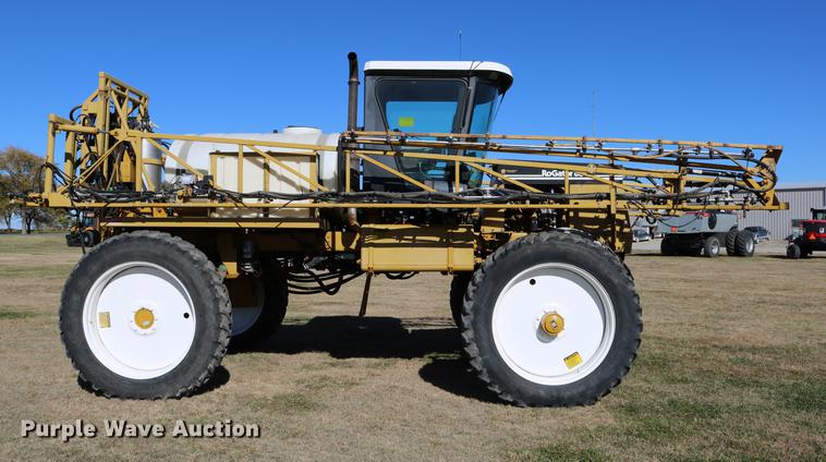 image for item DD0008 1996 Ag-Chem RoGator 854 self-propelled sprayer
