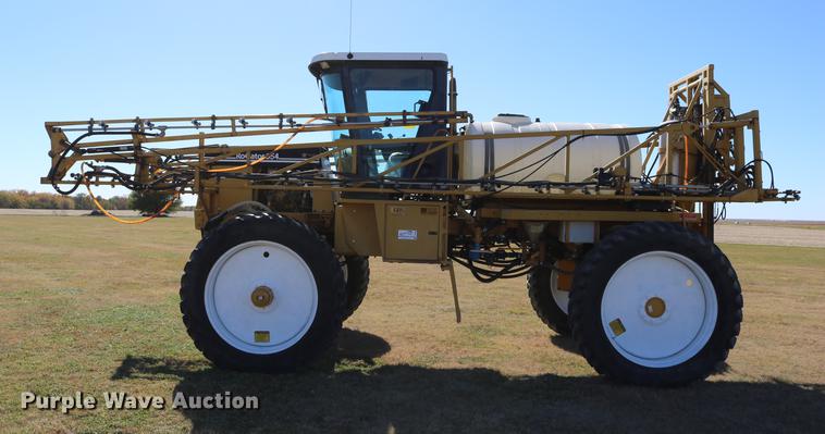 image for item DD0008 1996 Ag-Chem RoGator 854 self-propelled sprayer