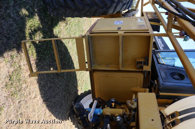 image for item DD0008 1996 Ag-Chem RoGator 854 self-propelled sprayer