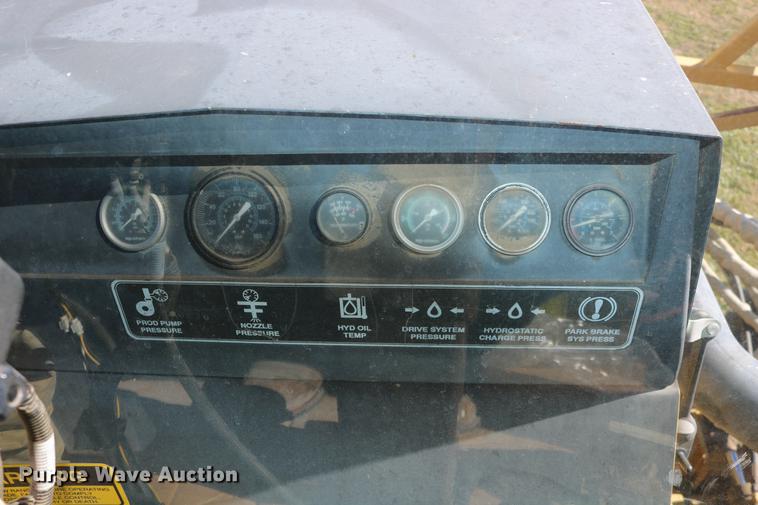 image for item DD0008 1996 Ag-Chem RoGator 854 self-propelled sprayer