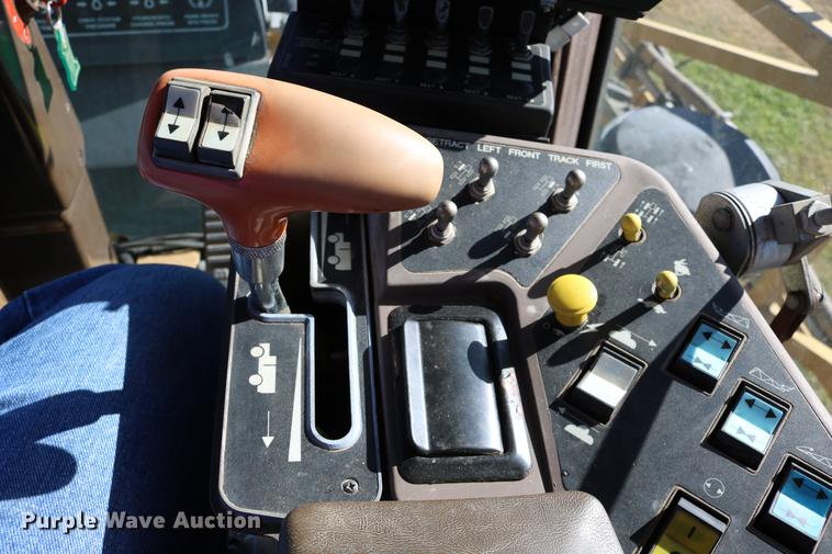 image for item DD0008 1996 Ag-Chem RoGator 854 self-propelled sprayer