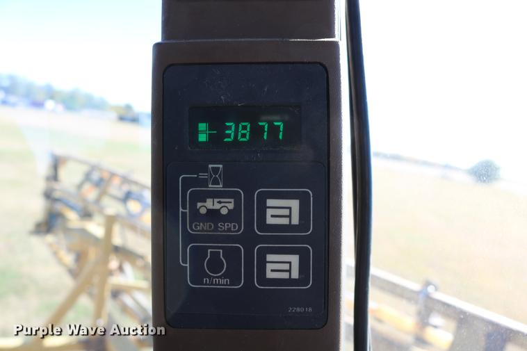 image for item DD0008 1996 Ag-Chem RoGator 854 self-propelled sprayer