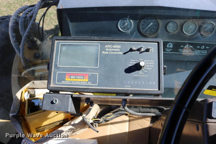 image for item DD0008 1996 Ag-Chem RoGator 854 self-propelled sprayer