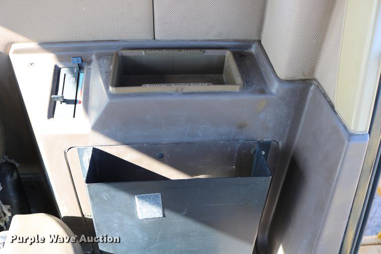 image for item DD0008 1996 Ag-Chem RoGator 854 self-propelled sprayer