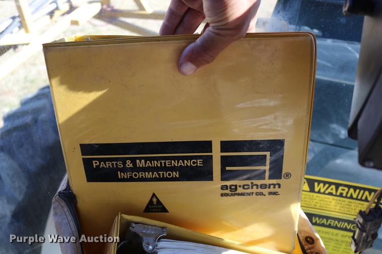 image for item DD0008 1996 Ag-Chem RoGator 854 self-propelled sprayer