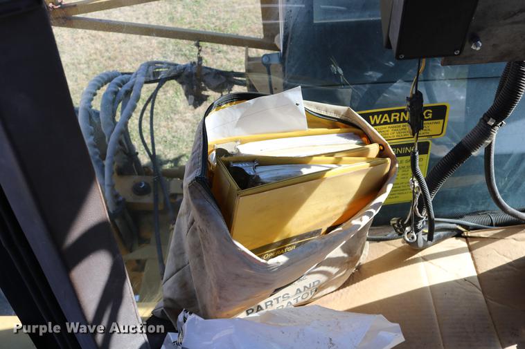 image for item DD0008 1996 Ag-Chem RoGator 854 self-propelled sprayer