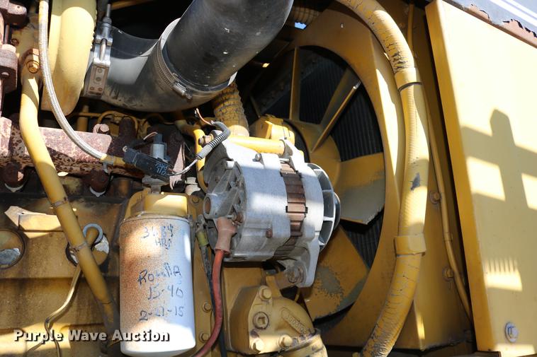 image for item DD0008 1996 Ag-Chem RoGator 854 self-propelled sprayer