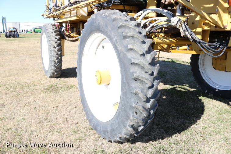 image for item DD0008 1996 Ag-Chem RoGator 854 self-propelled sprayer