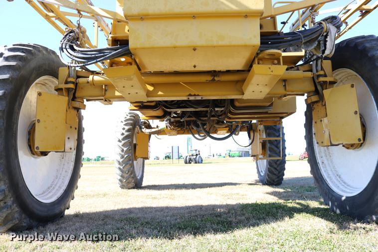 image for item DD0008 1996 Ag-Chem RoGator 854 self-propelled sprayer