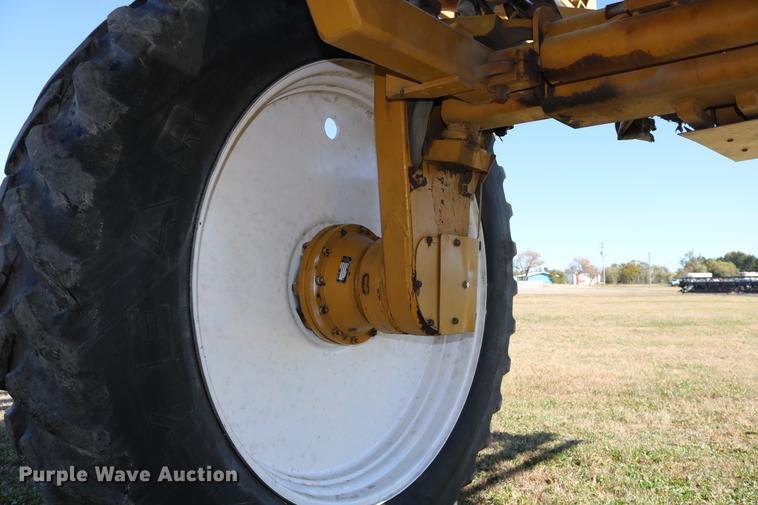 image for item DD0008 1996 Ag-Chem RoGator 854 self-propelled sprayer