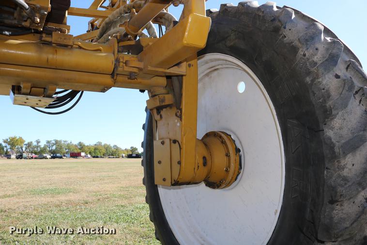 image for item DD0008 1996 Ag-Chem RoGator 854 self-propelled sprayer