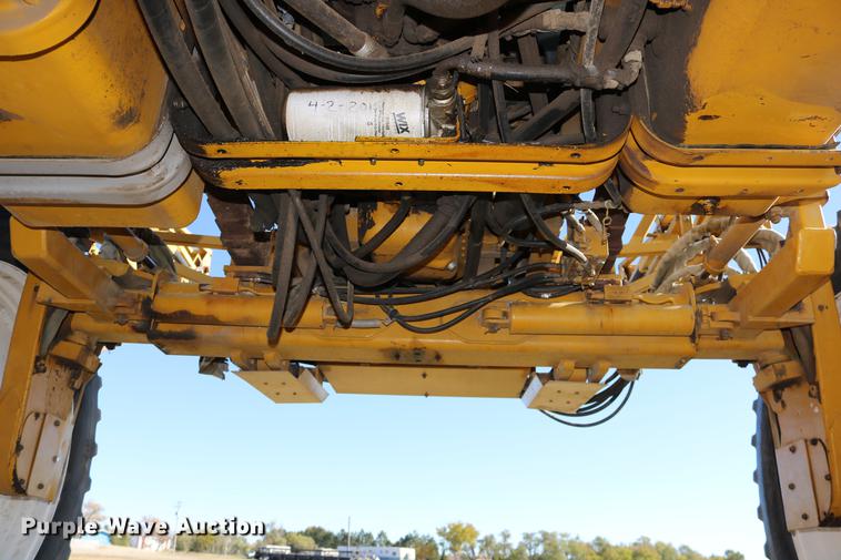 image for item DD0008 1996 Ag-Chem RoGator 854 self-propelled sprayer