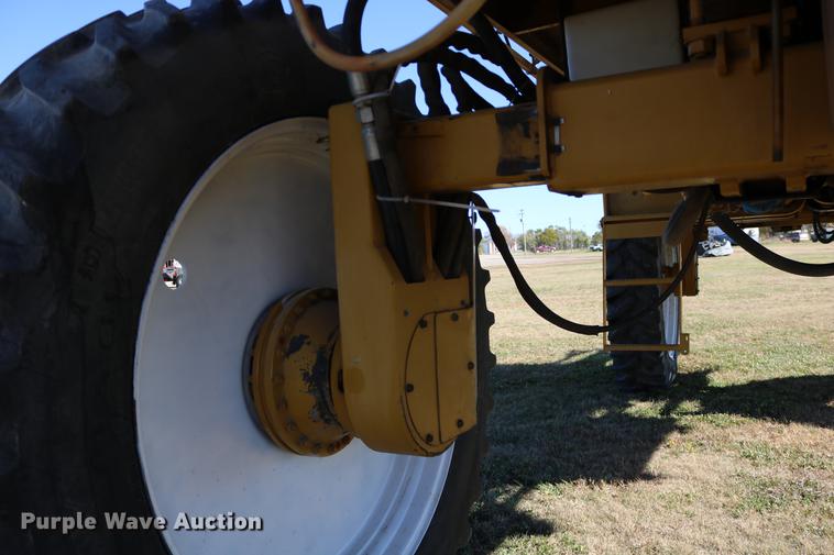 image for item DD0008 1996 Ag-Chem RoGator 854 self-propelled sprayer