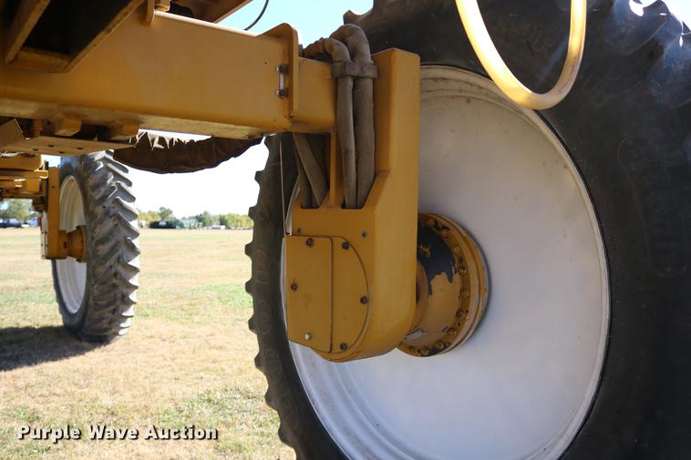 image for item DD0008 1996 Ag-Chem RoGator 854 self-propelled sprayer