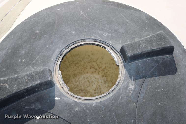 image for item DD0008 1996 Ag-Chem RoGator 854 self-propelled sprayer