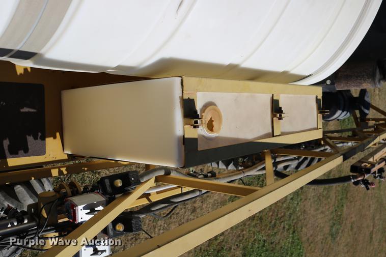 image for item DD0008 1996 Ag-Chem RoGator 854 self-propelled sprayer