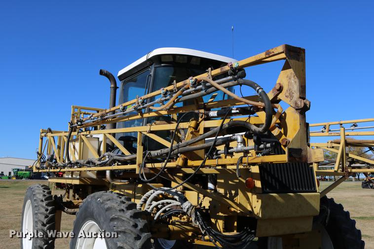image for item DD0008 1996 Ag-Chem RoGator 854 self-propelled sprayer