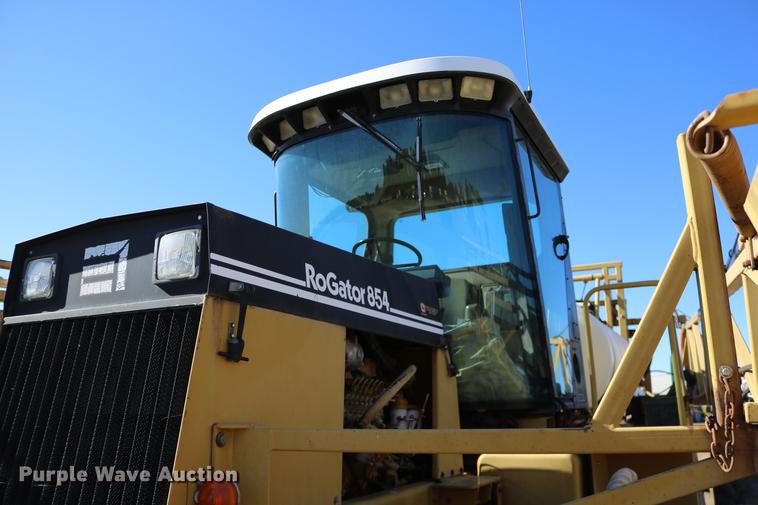 image for item DD0008 1996 Ag-Chem RoGator 854 self-propelled sprayer