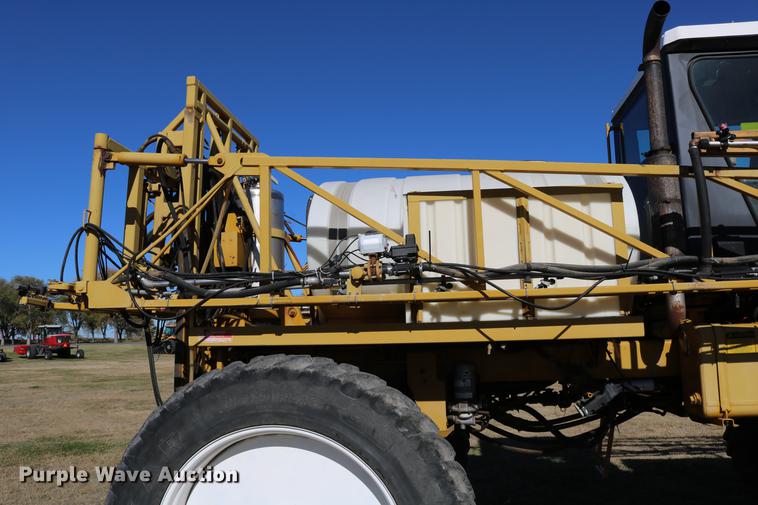 image for item DD0008 1996 Ag-Chem RoGator 854 self-propelled sprayer