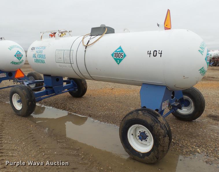 image for item DH9734 1975 Anhydrous ammonia tank