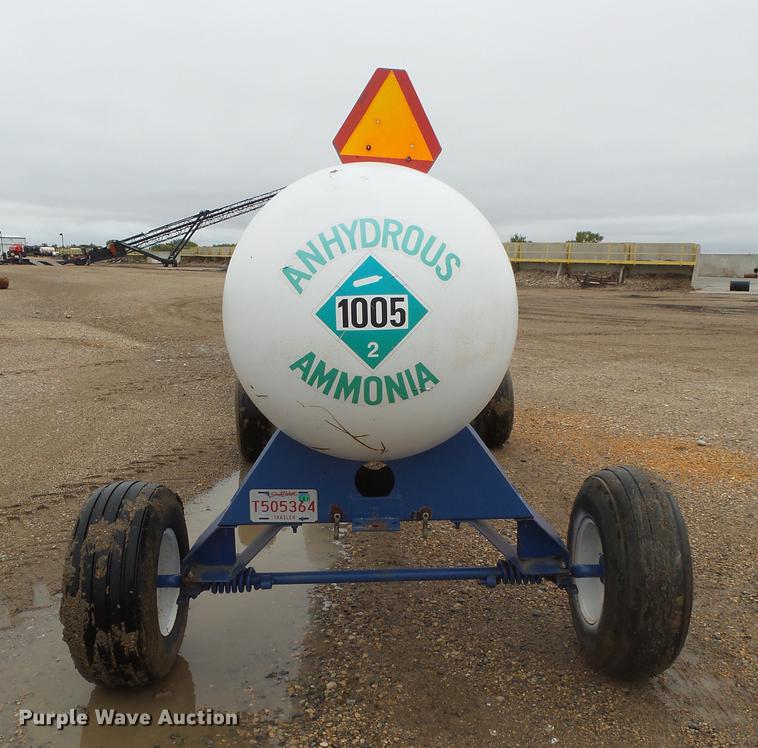 image for item DH9734 1975 Anhydrous ammonia tank