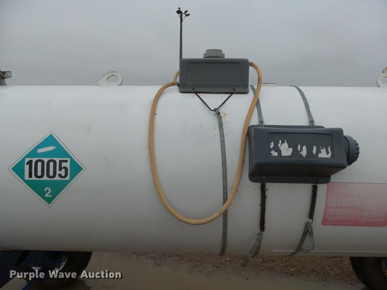 image for item DH9734 1975 Anhydrous ammonia tank