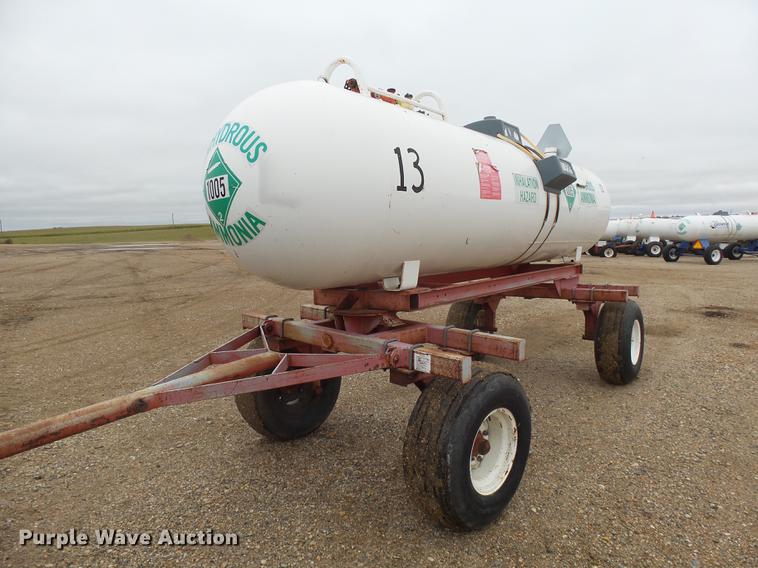 image for item DH9738 1976 Anhydrous ammonia tank