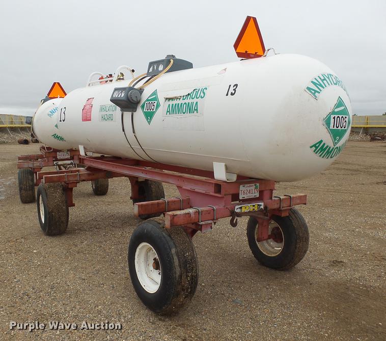 image for item DH9738 1976 Anhydrous ammonia tank