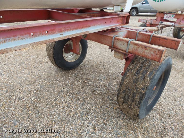 image for item DH9738 1976 Anhydrous ammonia tank