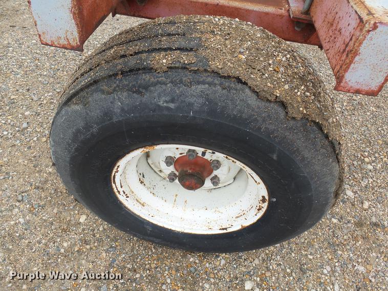 image for item DH9738 1976 Anhydrous ammonia tank