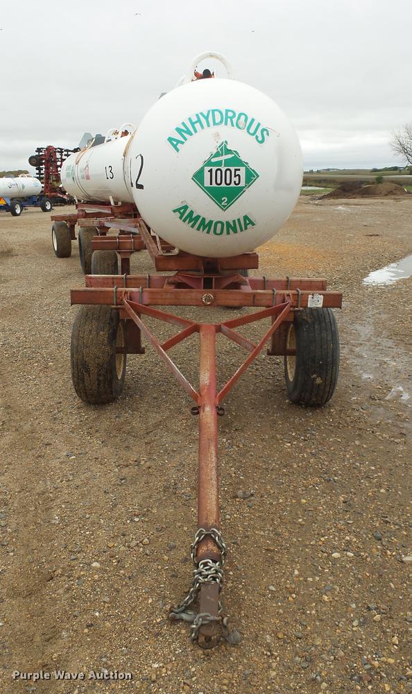 image for item DH9739 1976 Anhydrous ammonia tank