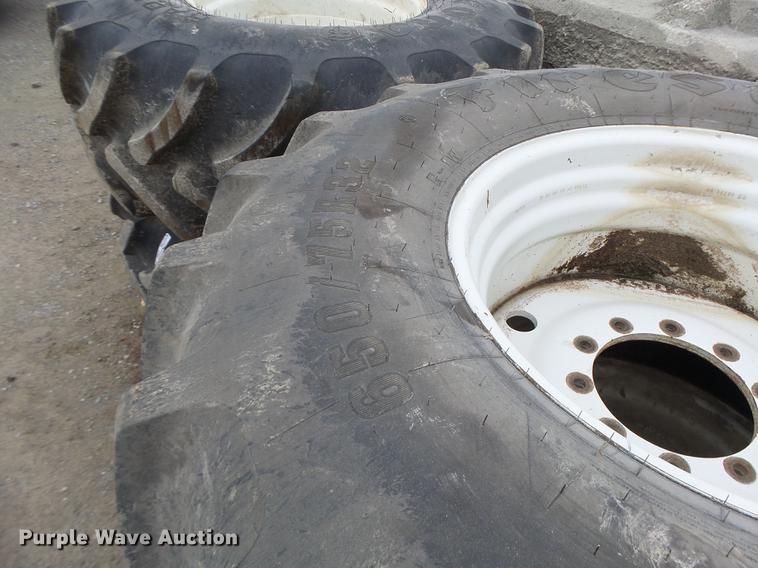 image for item DT9987 (4) Firestone 650/75R32 tires