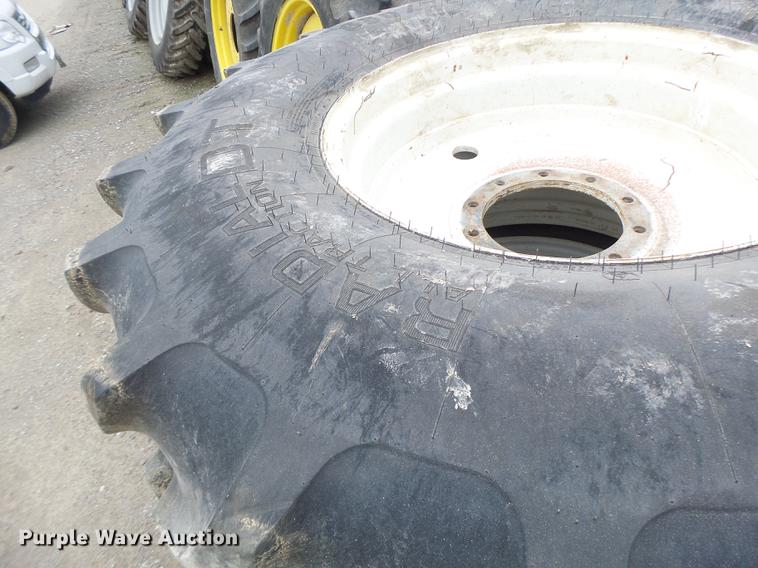 image for item DT9987 (4) Firestone 650/75R32 tires