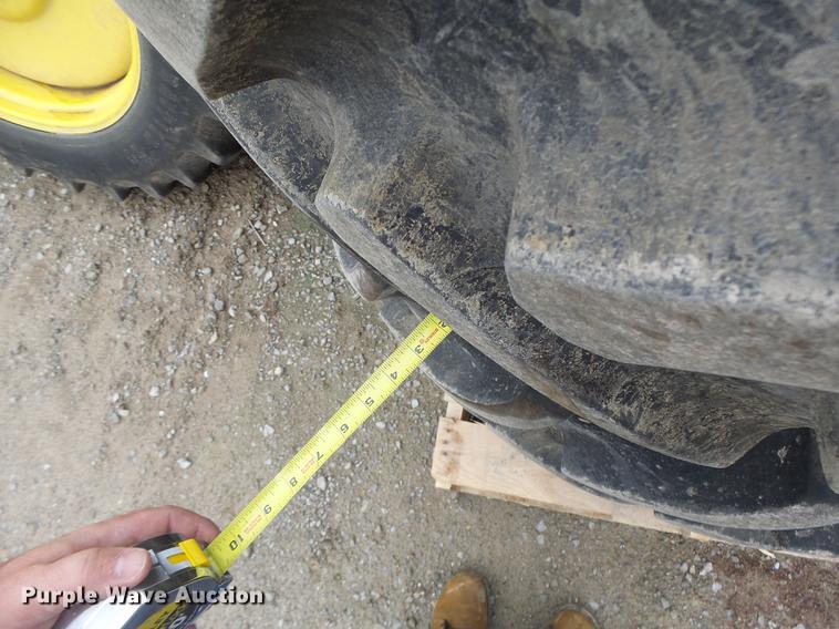 image for item DT9987 (4) Firestone 650/75R32 tires