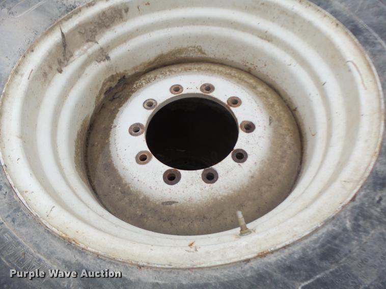 image for item DT9988 (4) Titan 23.1R30 tires