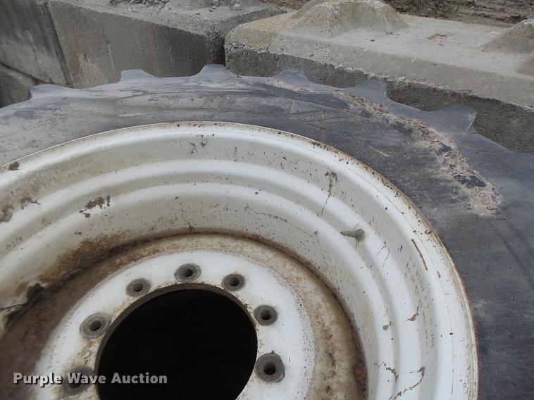 image for item DT9988 (4) Titan 23.1R30 tires