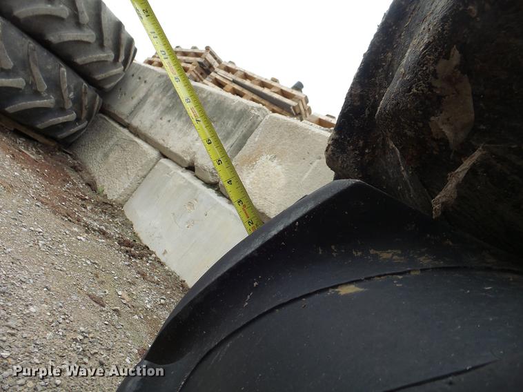 image for item DT9988 (4) Titan 23.1R30 tires