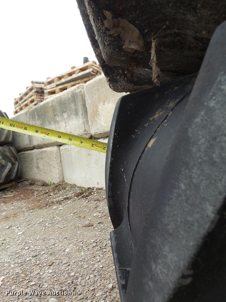 image for item DT9988 (4) Titan 23.1R30 tires