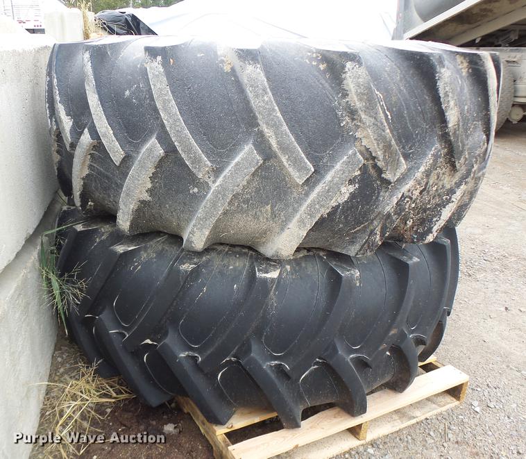 image for item DT9988 (4) Titan 23.1R30 tires