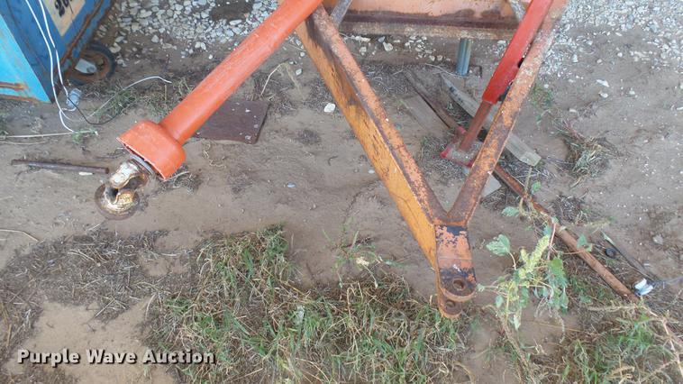 image for item DV9037 Kelly-Ryan Feed-R-Wagon