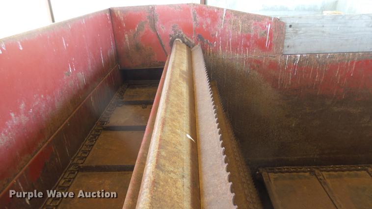 image for item DV9037 Kelly-Ryan Feed-R-Wagon