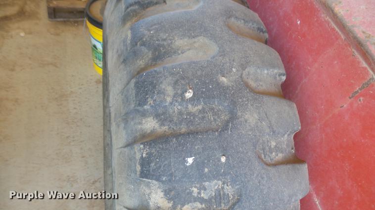 image for item DV9037 Kelly-Ryan Feed-R-Wagon